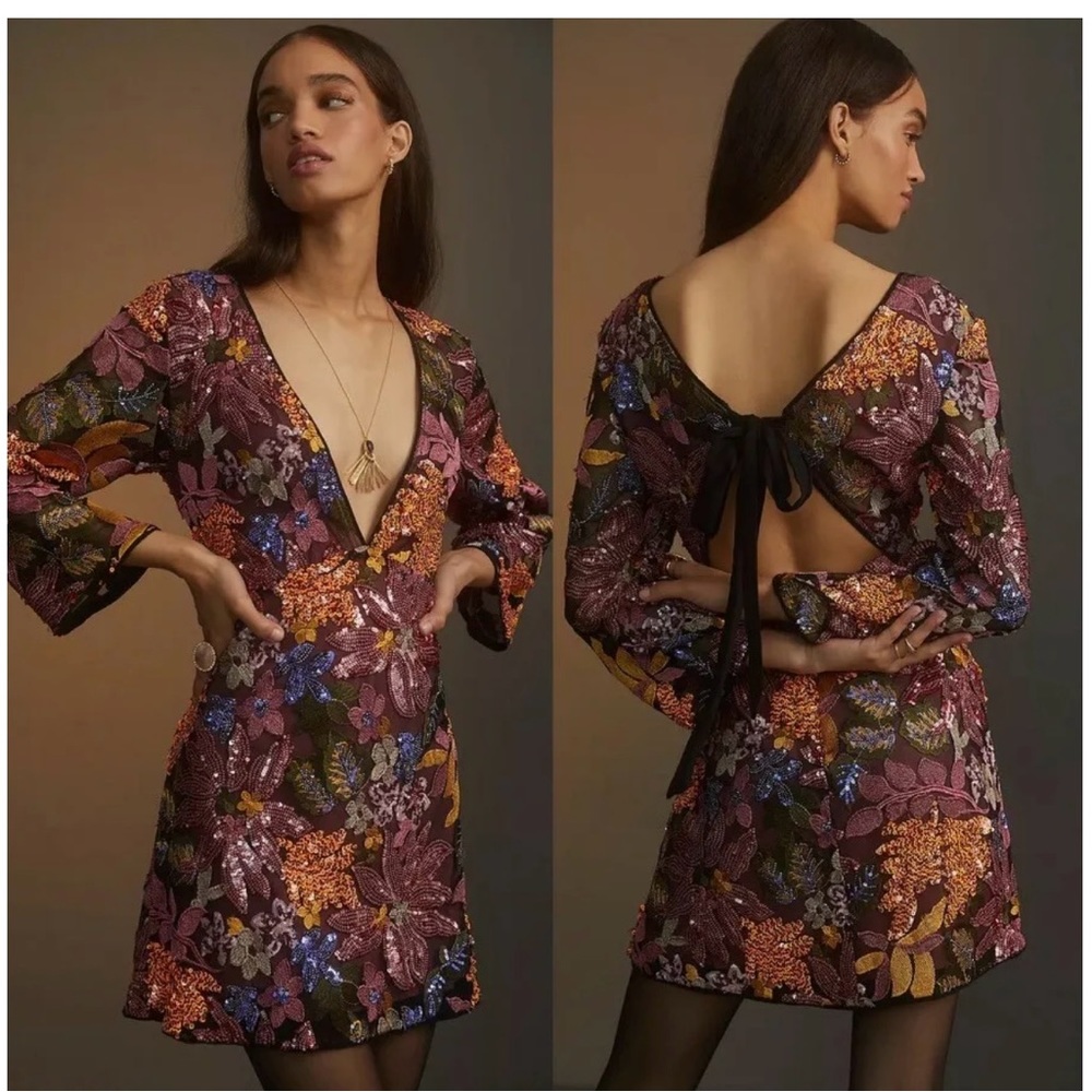 Anthropologie, size:4, stunning sequin mini dress.